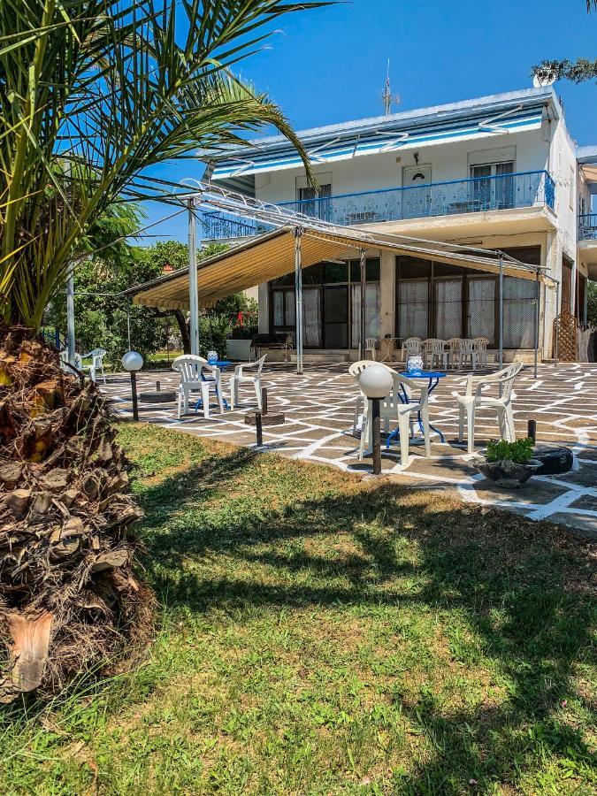 Galinis' Sea Front Studios Nea Kallikrateia Экстерьер фото